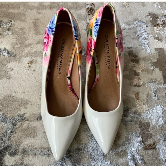 Christian Siriano Cream Floral Heels - Picture 9 of 9